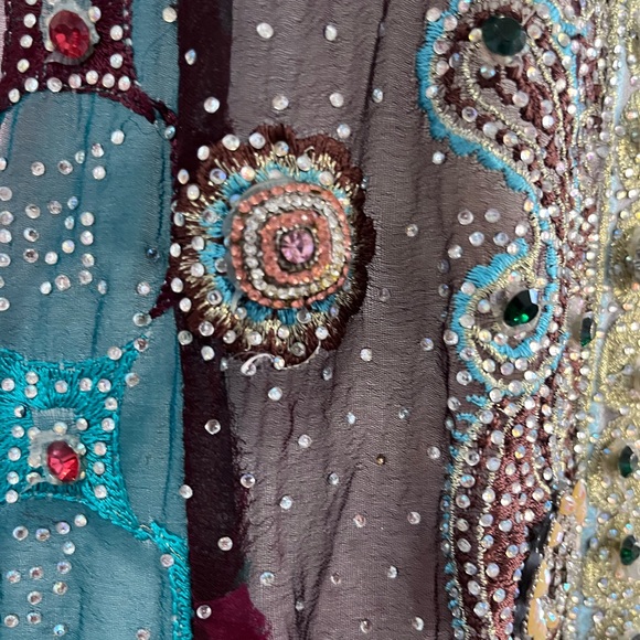 Luxurious embellished maxi robe with hand embroidery - Picture 12 of 15